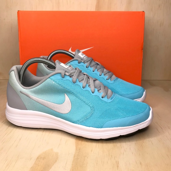 nike revolution 3blue